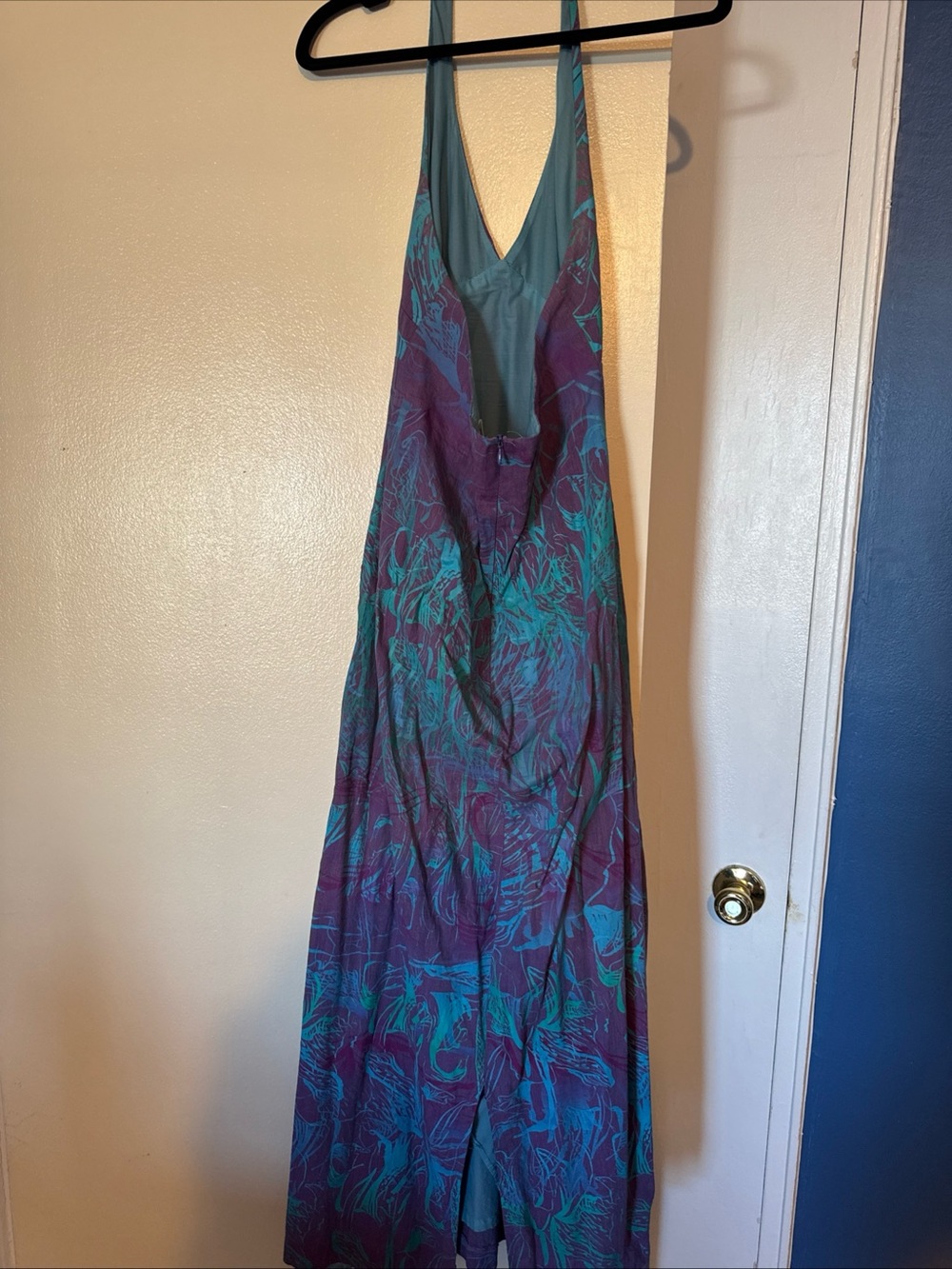 Sleeveless Backless V-Neck Maxi Dress in Teal & Purple